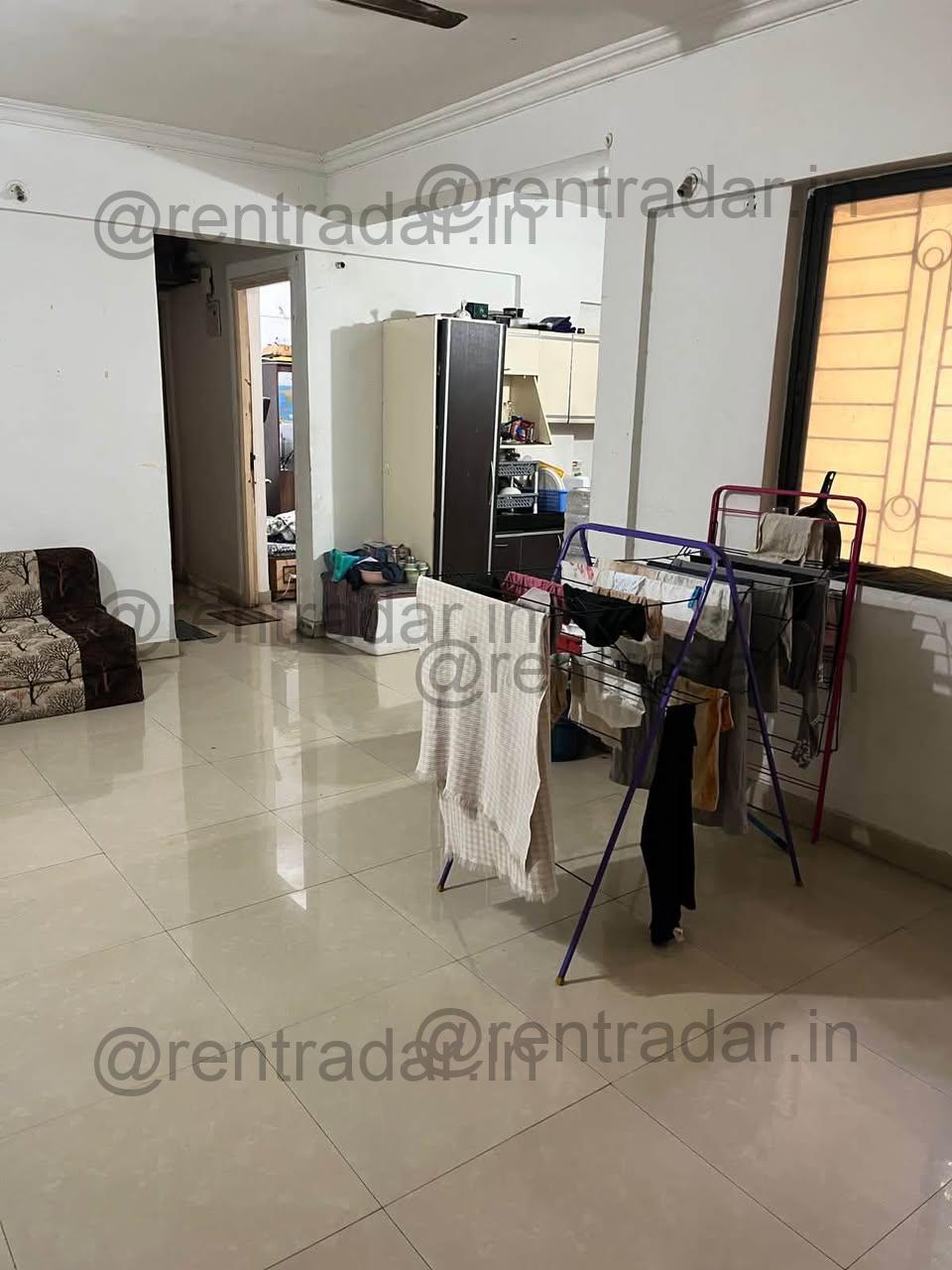 Room in 2 Bhk at Viman Nagar