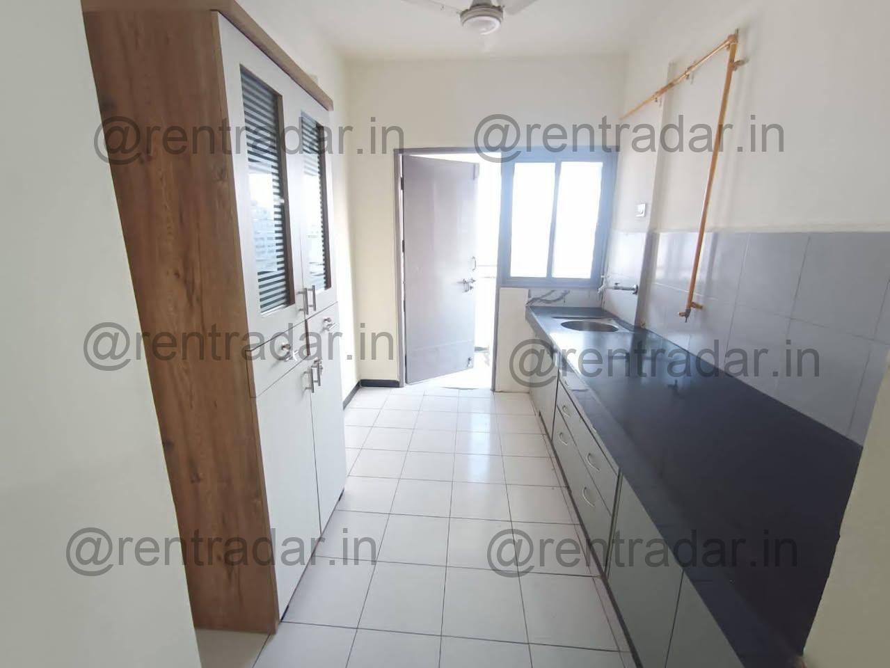 Room in 2 Bhk at Setellet