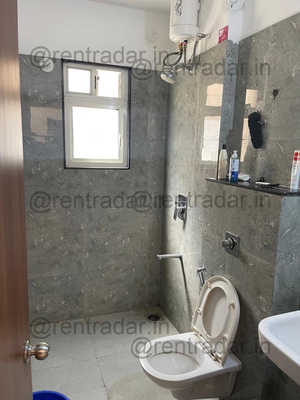 Room Available at Mahalunge (vtp Leonara)