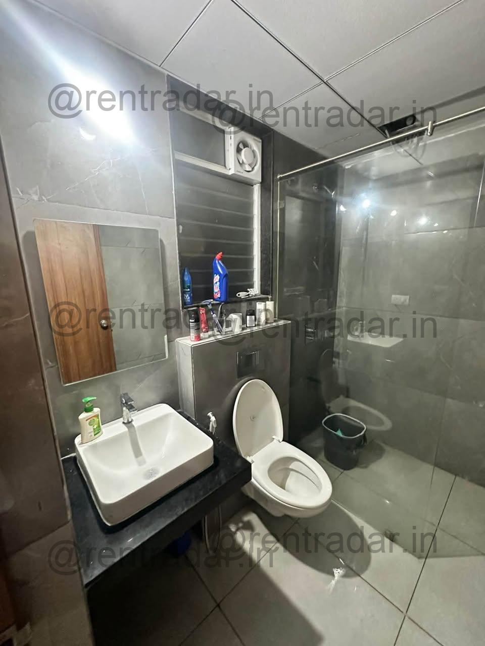 Room in 2 Bhk at Kharadi (ganga Platino)
