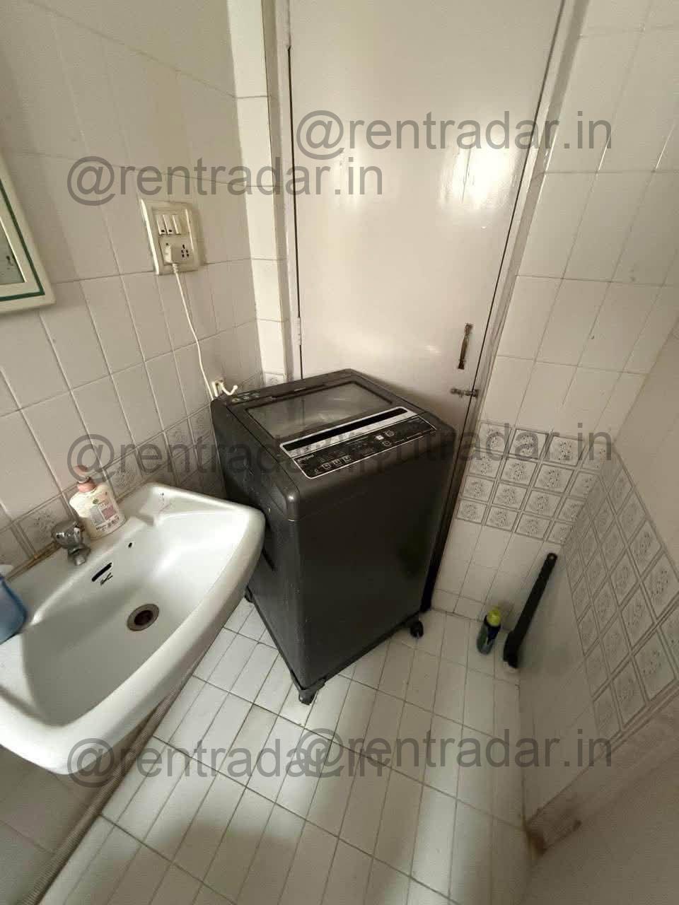 Room in 2bhk at Shastrinagar, Yerawada (hermes Heritage Phase 2)
