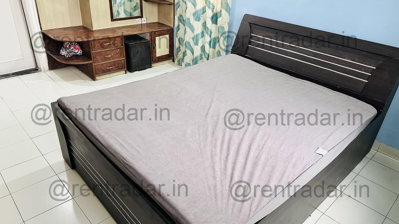Room Available at Vimannager (ganga Nebula Housing Society)