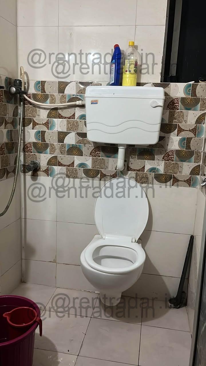 Room in 1bhk at Versova Village