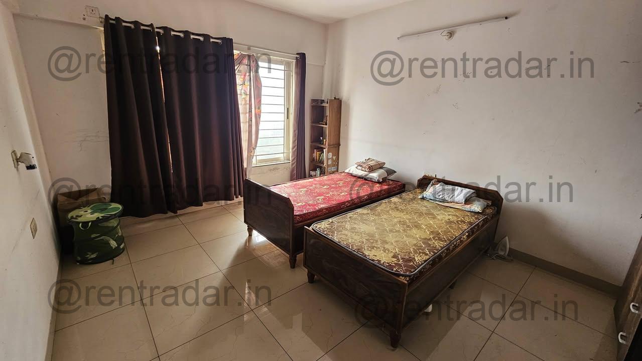 Room in 2 Bhk at Mundhwa (amnora Victory Tower)