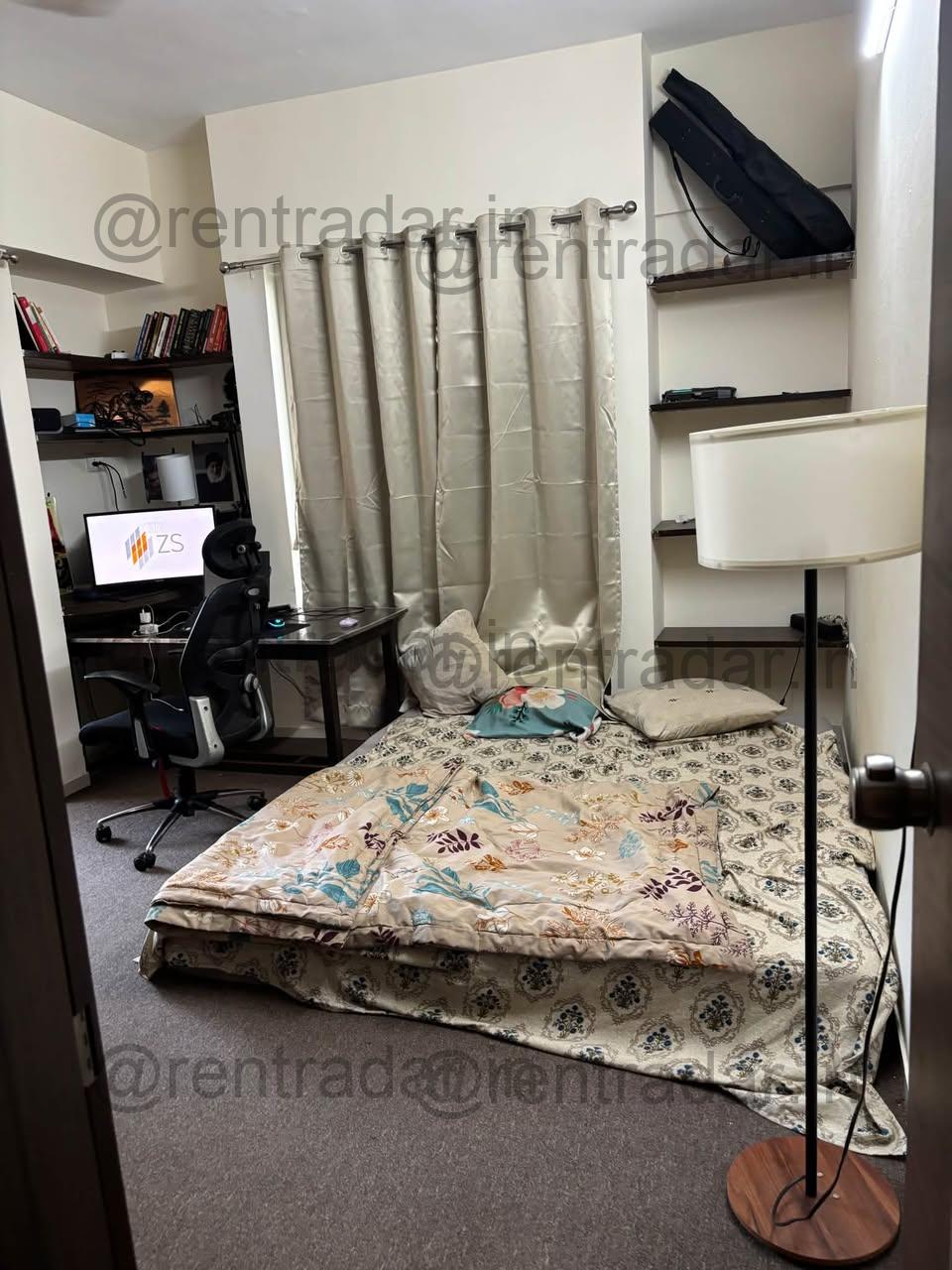 Private Room in 3 Bhk at Keshavnagar (33-keshavkunj Mundwa)