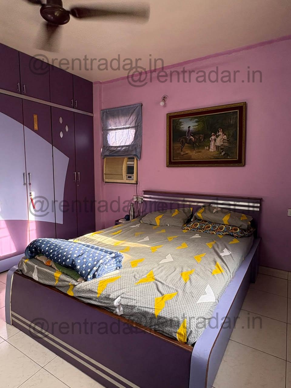 Room Available at Magarpatta (daffodils Society)