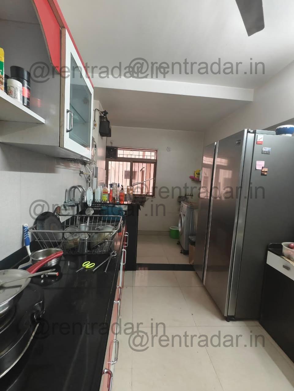 Room Available at Kalyani Nagar (fortaleza Society)